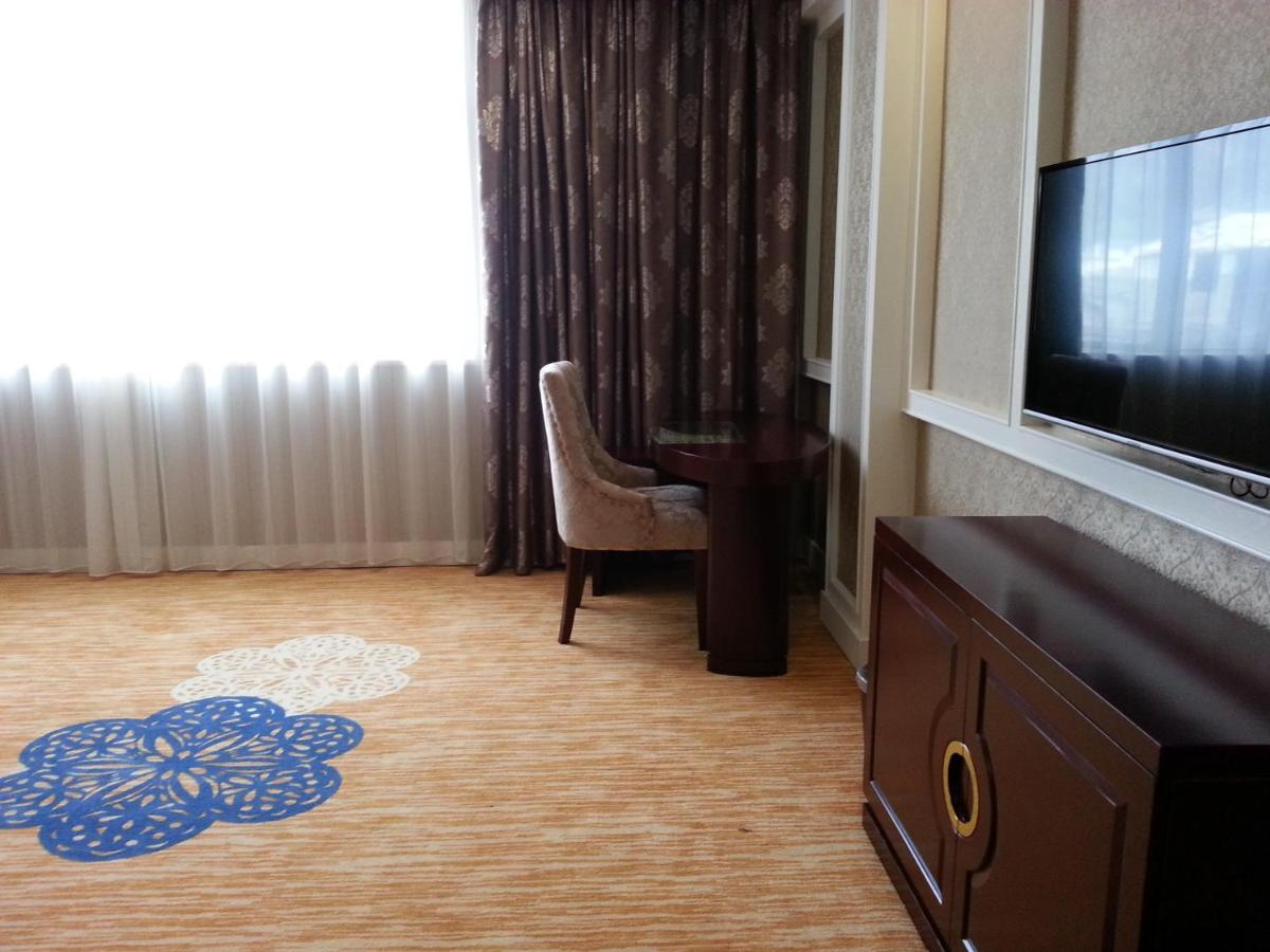 New West Street Hotel - Grand Wing Янгшуо Стая снимка