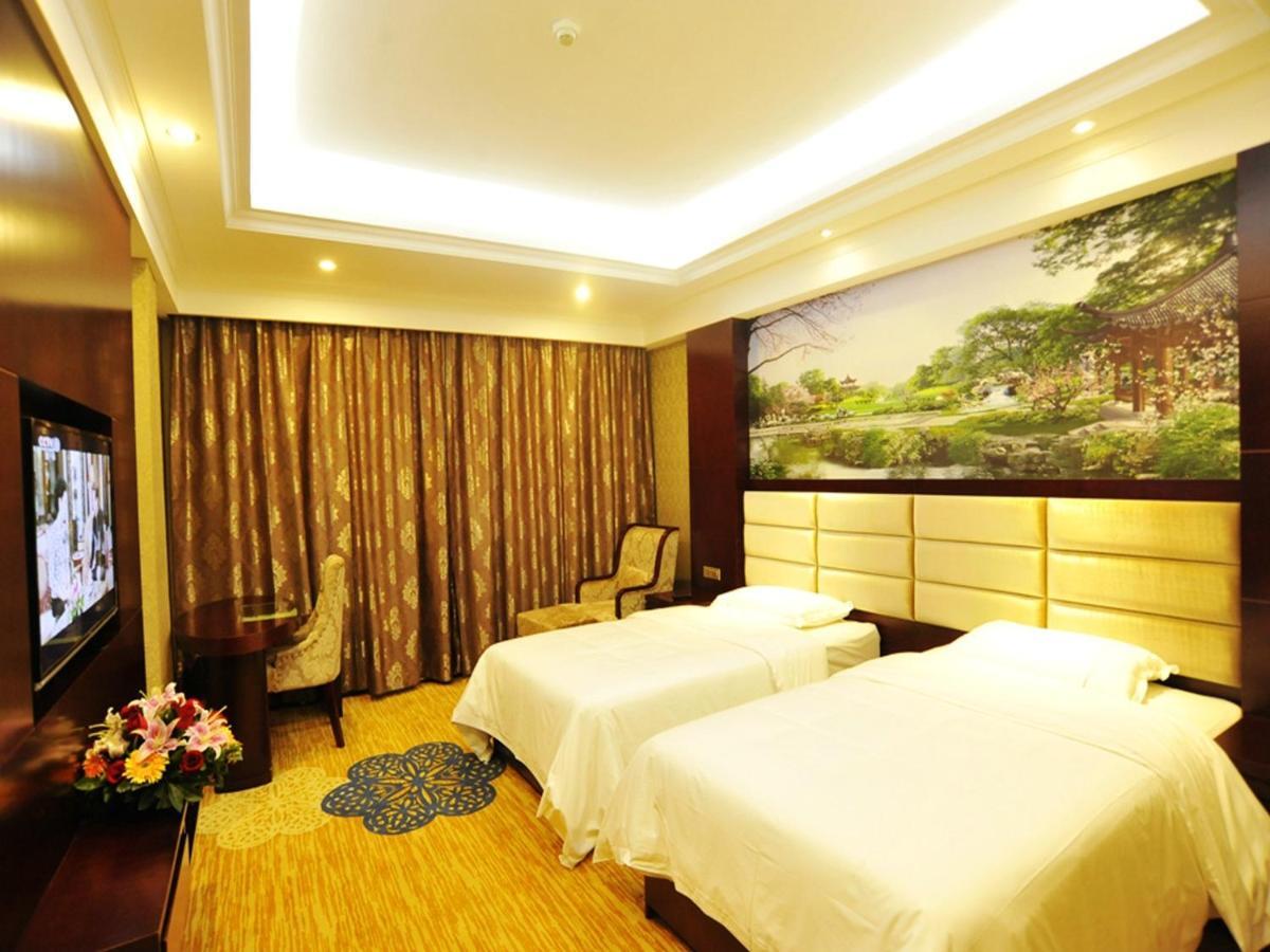 New West Street Hotel - Grand Wing Янгшуо Стая снимка
